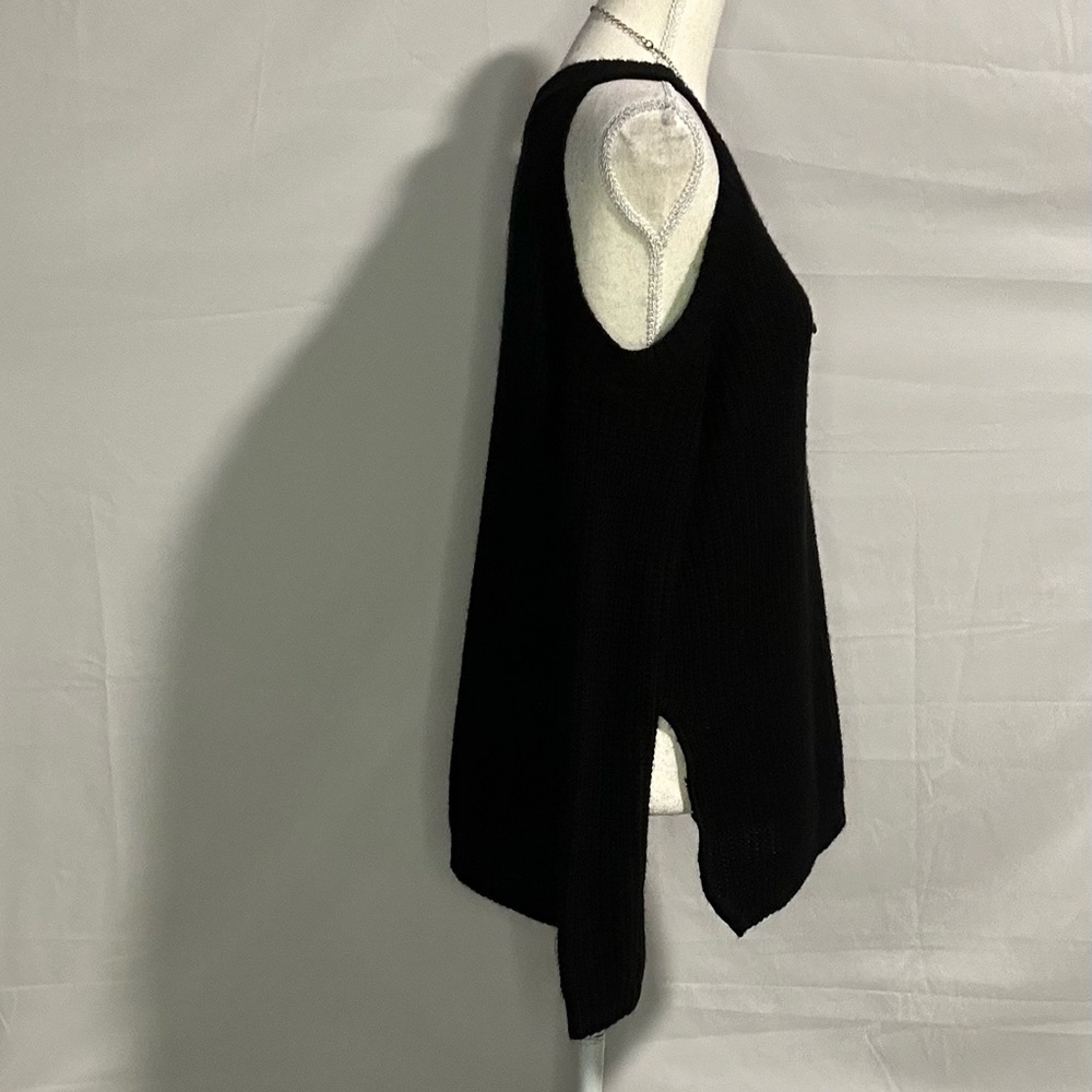 Cold shoulder sweater - 2 for $20 or 3 for $30 (Mix & Match) - Picture 4 of 6